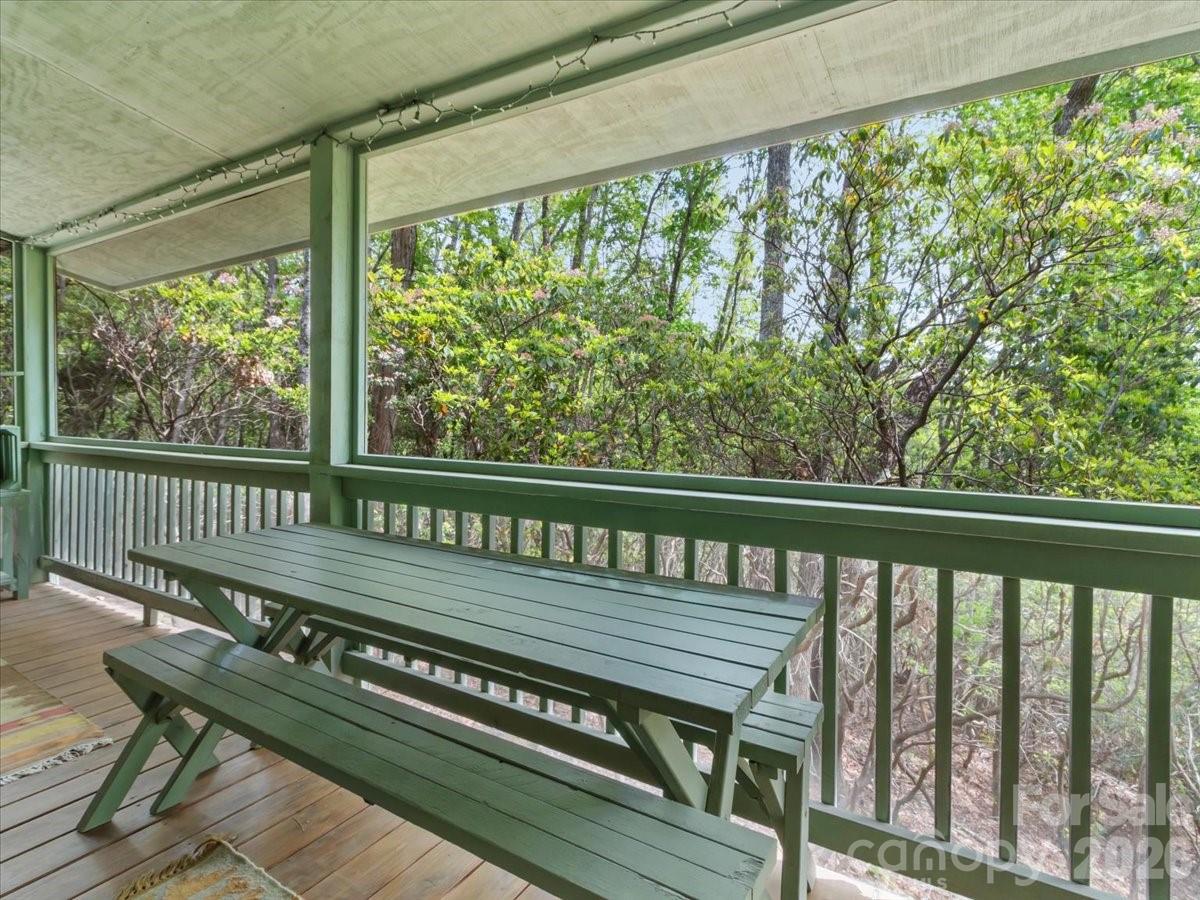 548 Bear Cub Drive Spruce Pine NC 28777