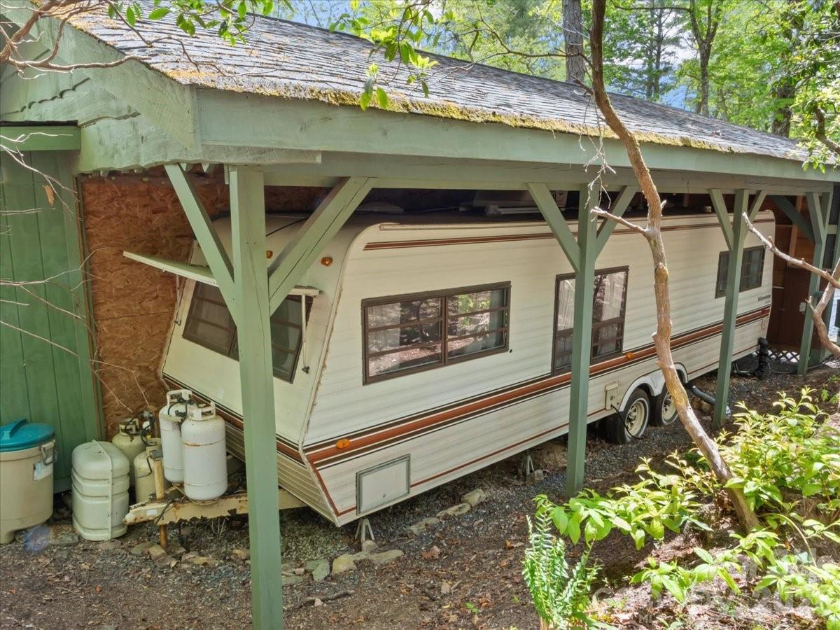 548 Bear Cub Drive Spruce Pine NC 28777