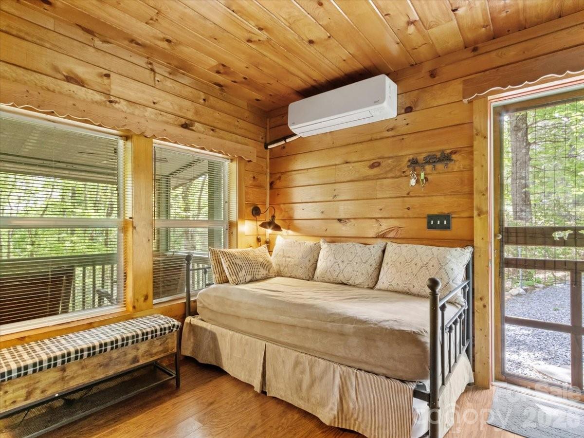 548 Bear Cub Drive Spruce Pine NC 28777