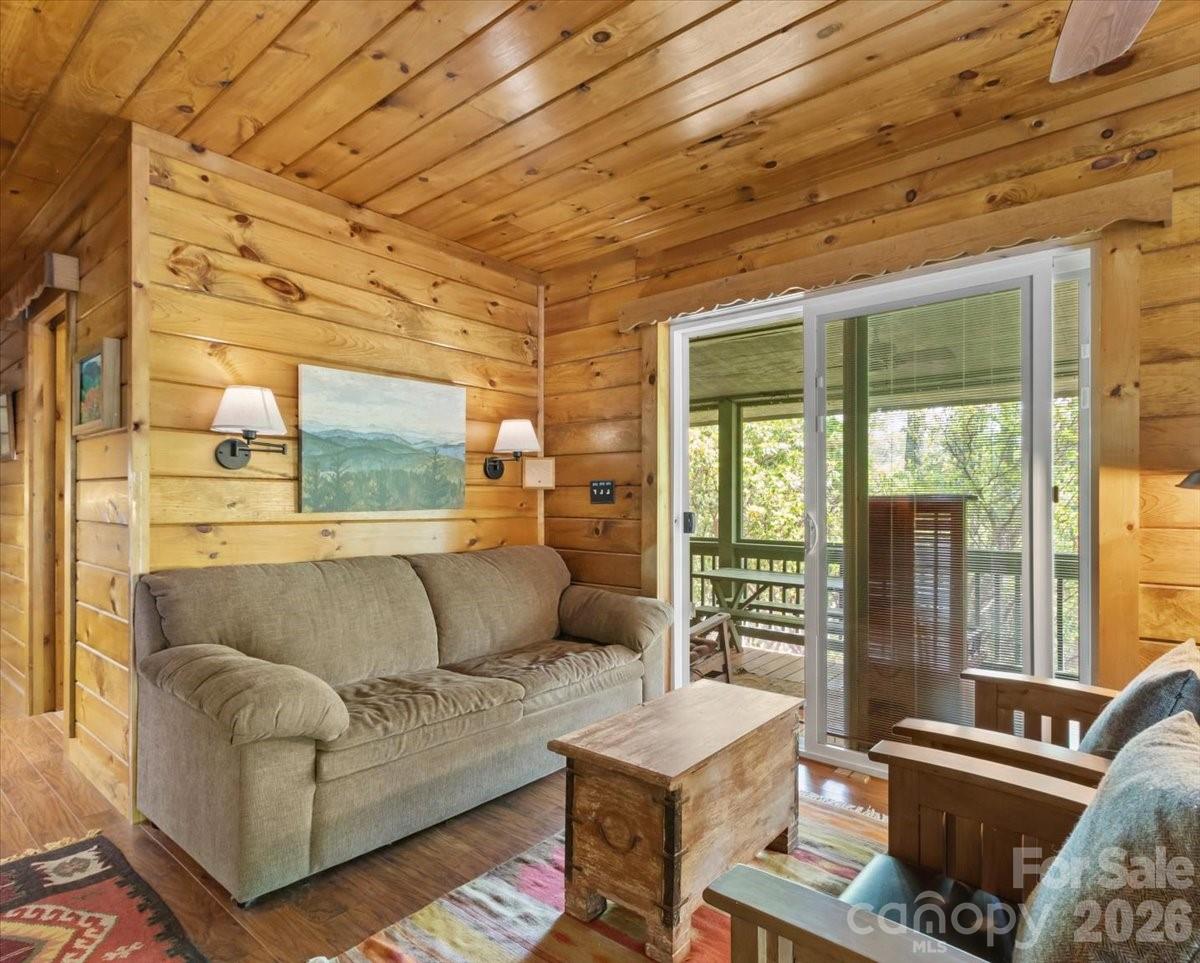 548 Bear Cub Drive Spruce Pine NC 28777