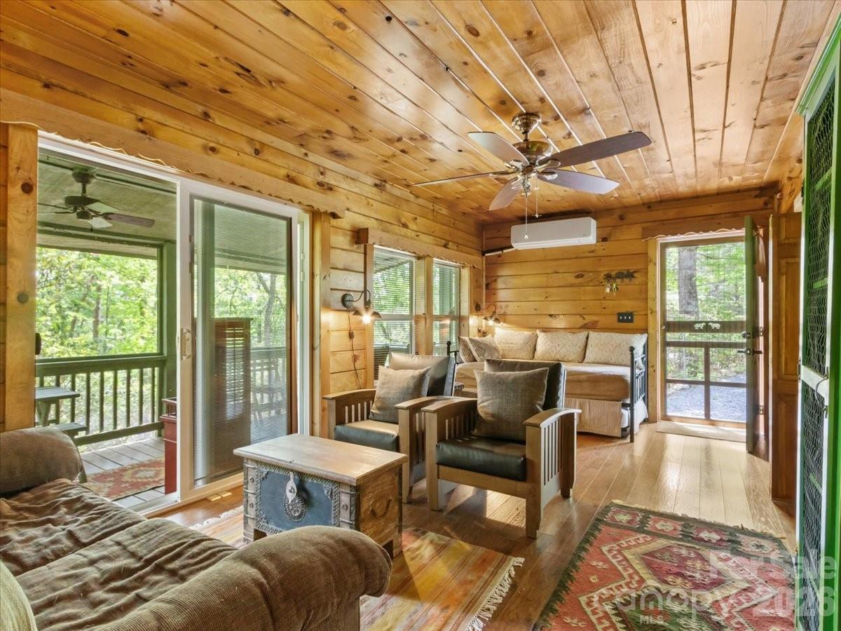 548 Bear Cub Drive Spruce Pine NC 28777