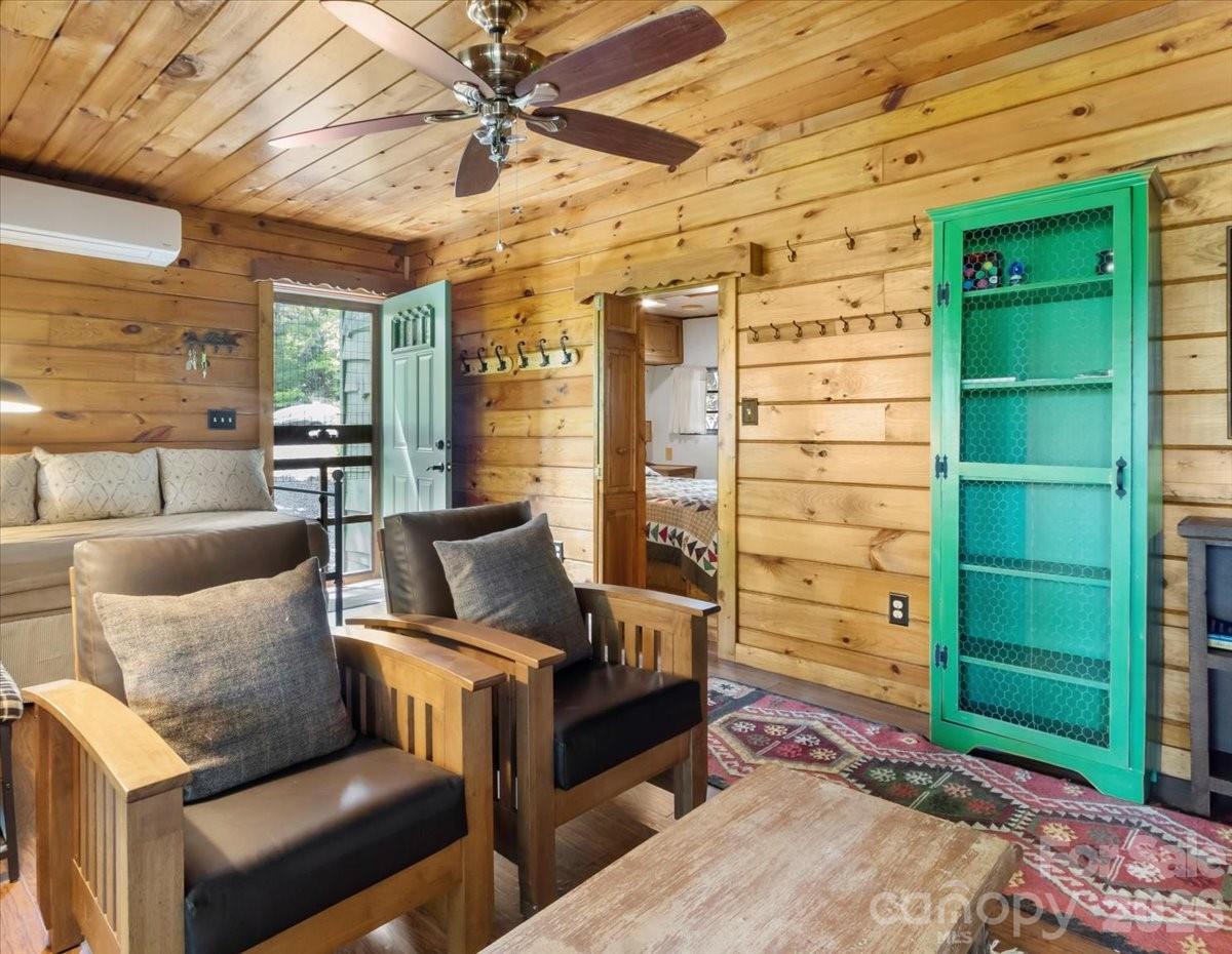 548 Bear Cub Drive Spruce Pine NC 28777