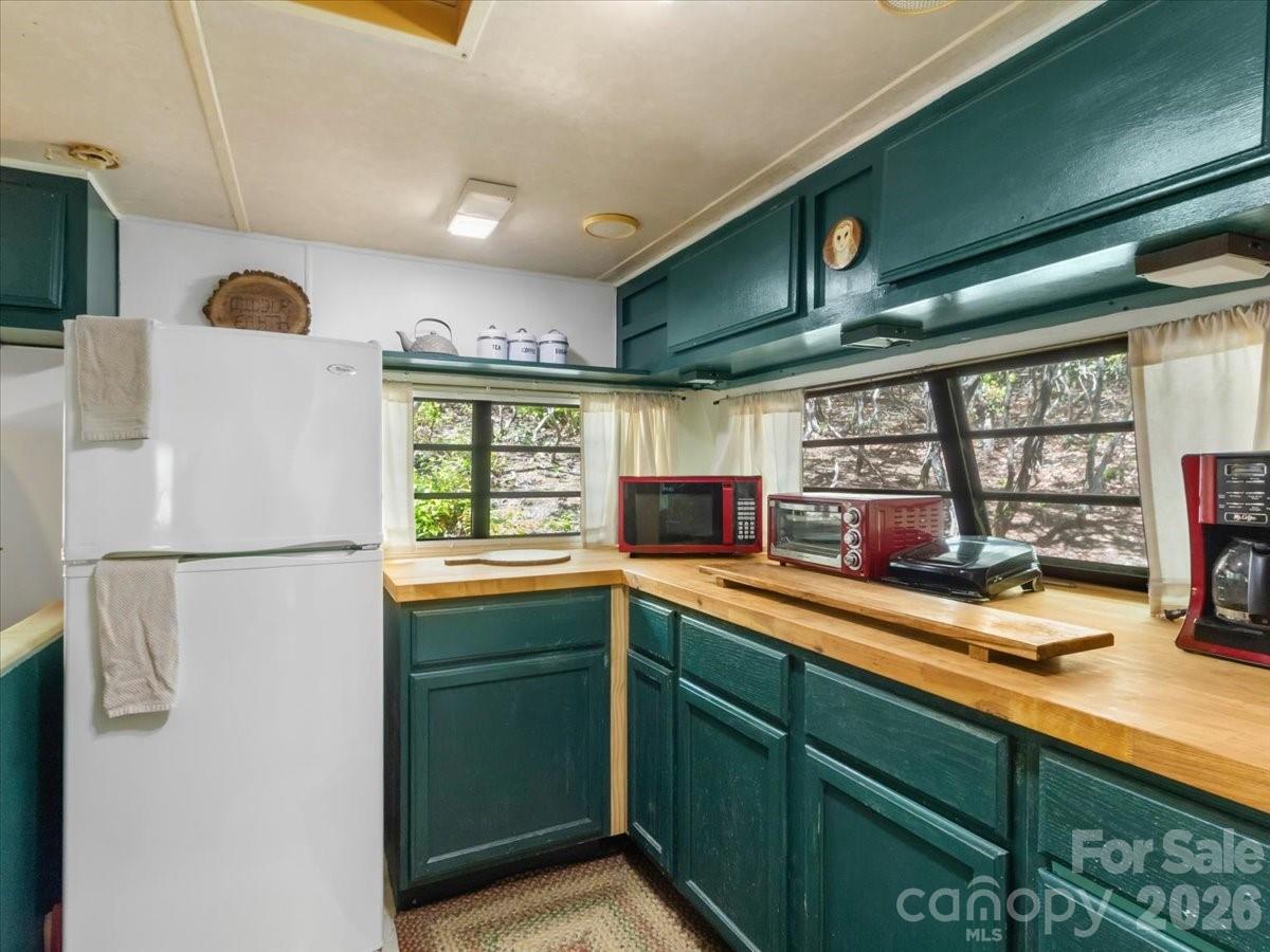 548 Bear Cub Drive Spruce Pine NC 28777