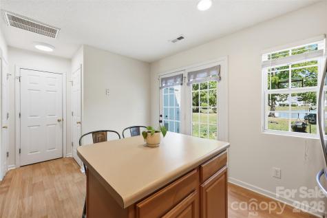 104 Gelderland Drive Matthews NC 28104