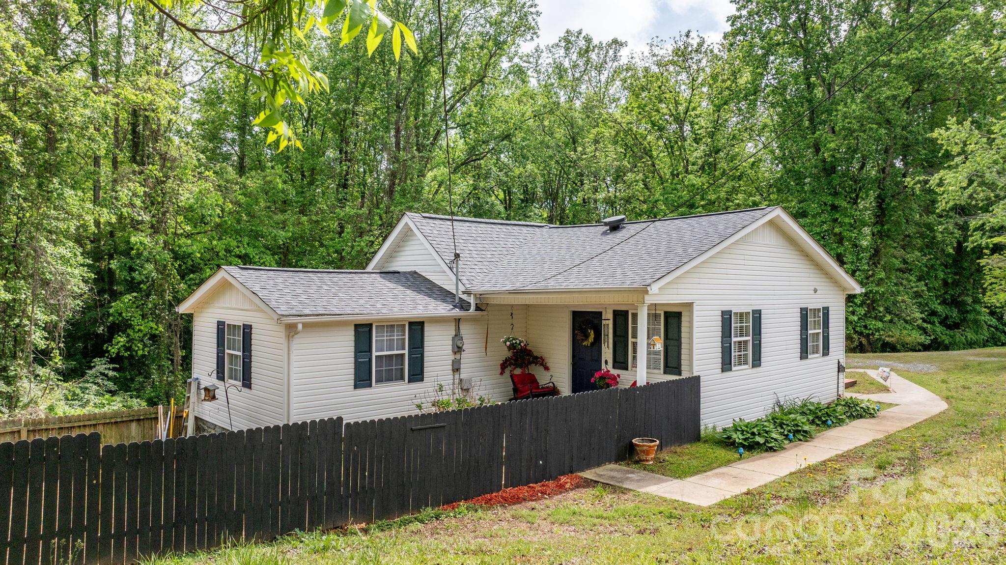 625 Milton Avenue SW Valdese NC 28690