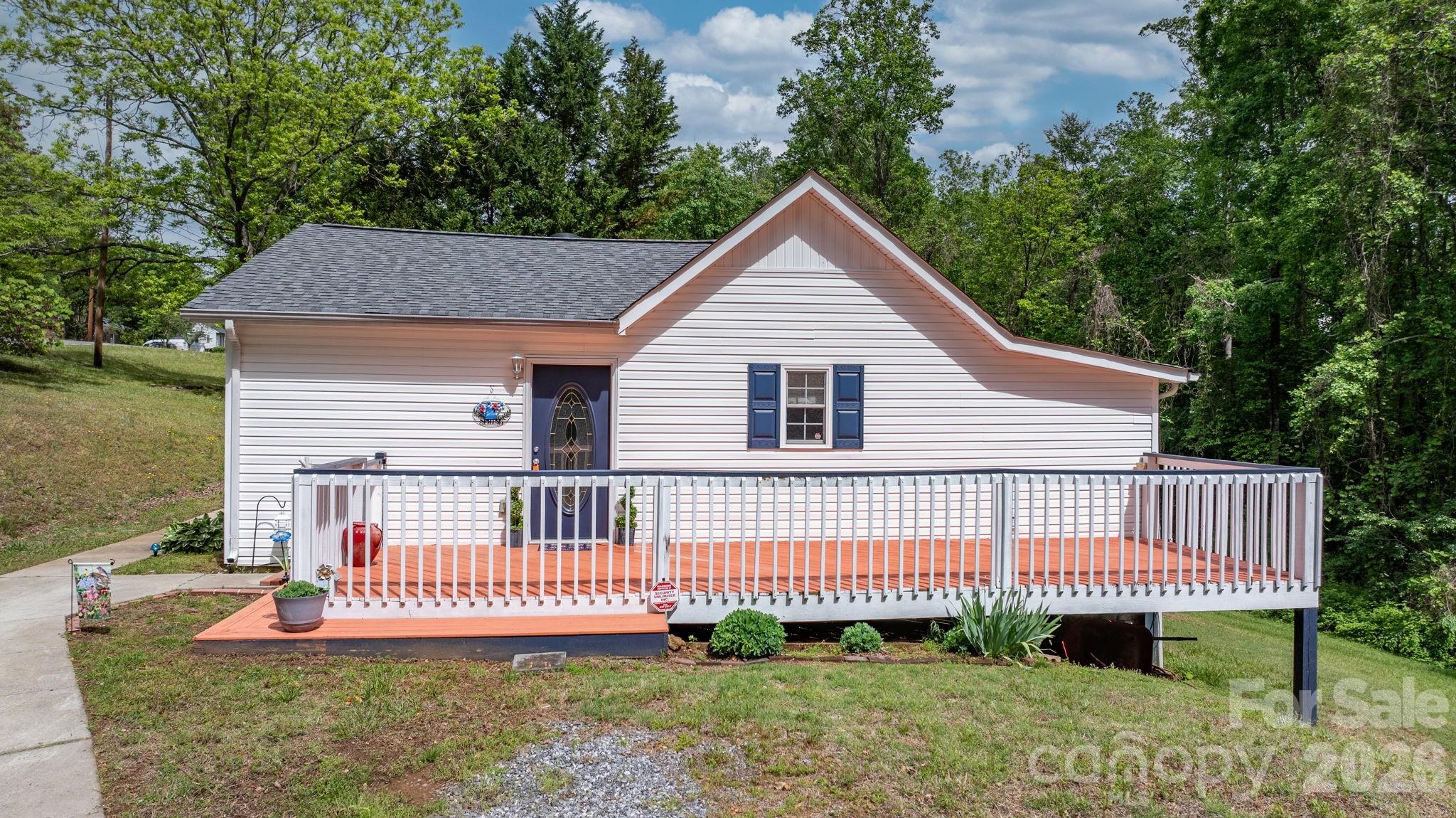 625 Milton Avenue SW Valdese NC 28690