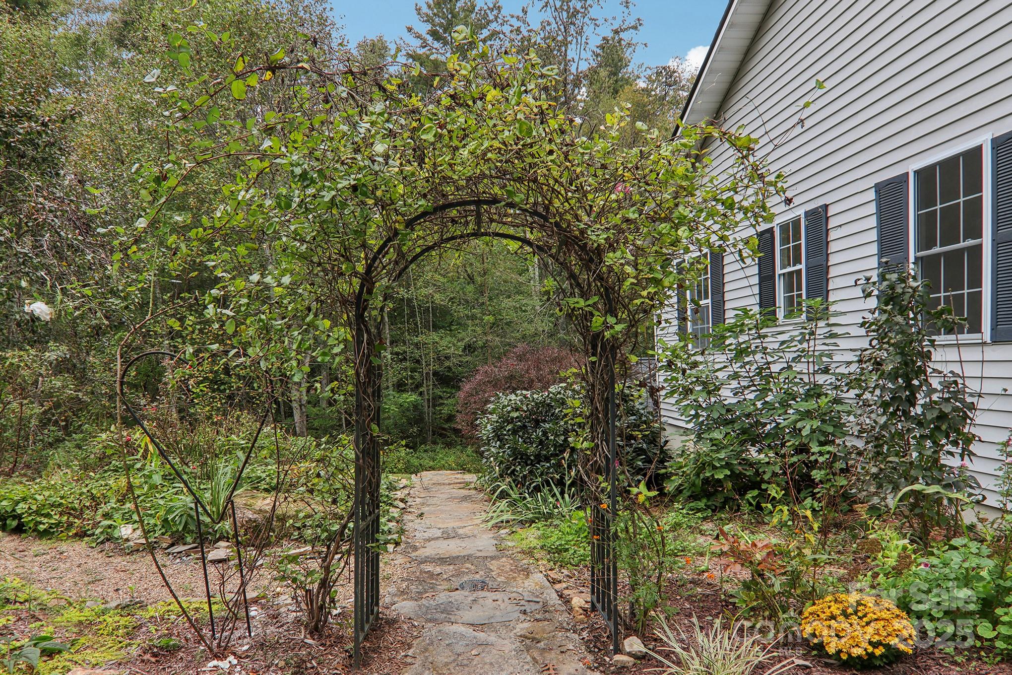 137 Last Resort Terrace Black Mountain NC 28711