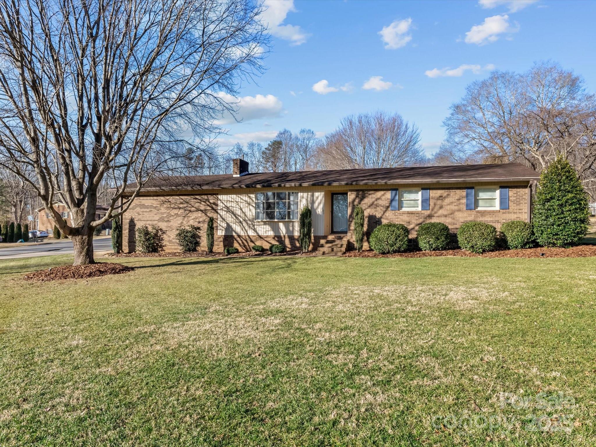 105 Victoria Drive Statesville NC 28625