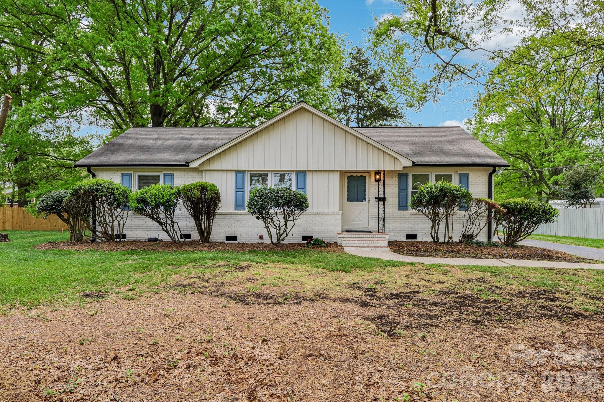 6711 Edenwood Place Charlotte NC 28212