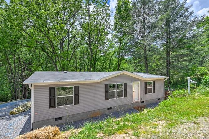 1222 Edwards Cove Road Waynesville NC 28786
