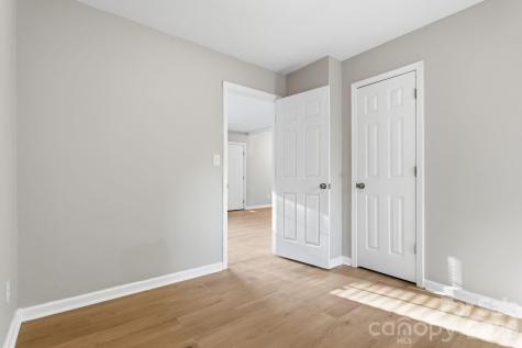 364 Leafmore Drive Charlotte NC 28213
