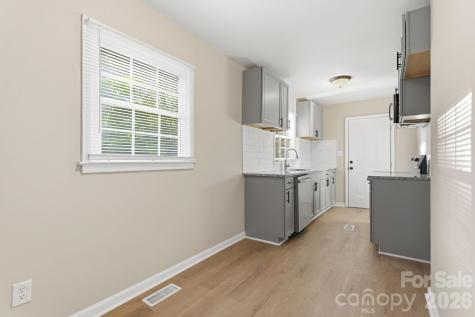 364 Leafmore Drive Charlotte NC 28213