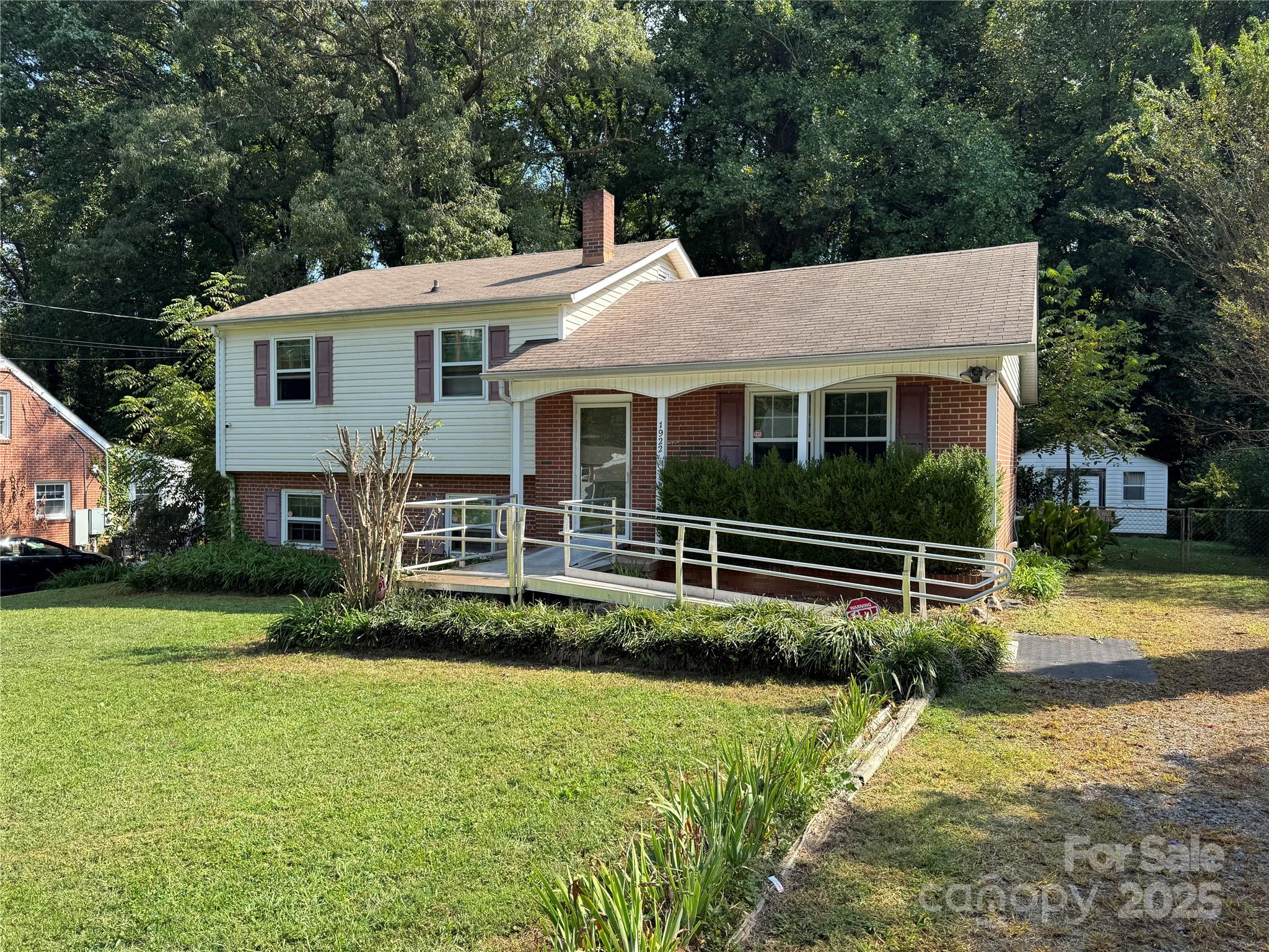 1922 Elmwood Drive Gastonia NC 28054