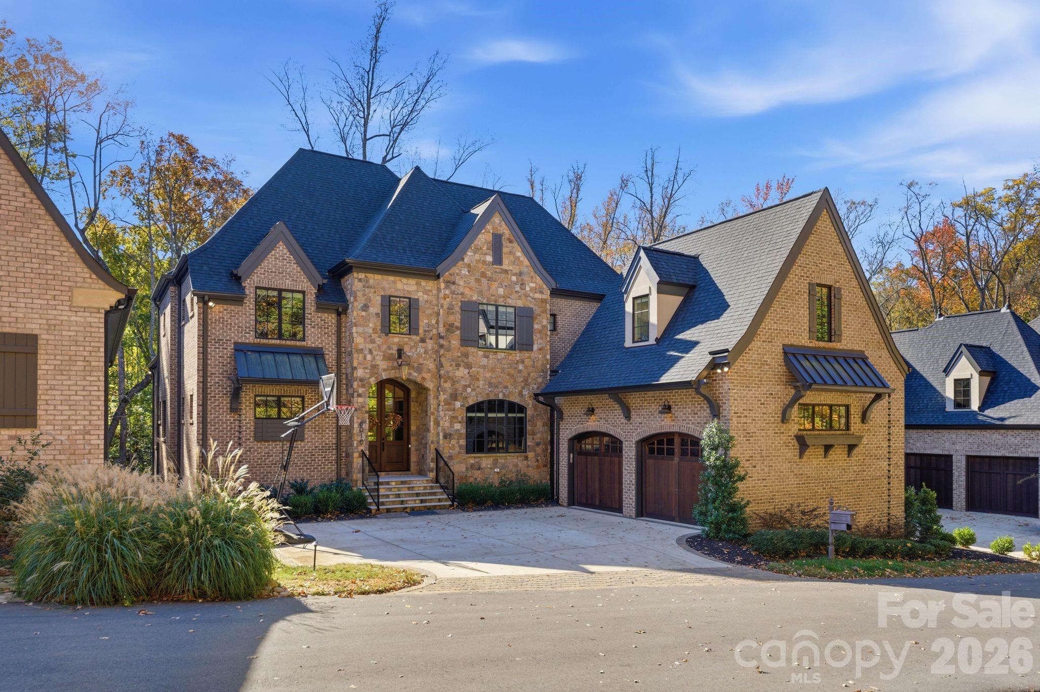 6010 Old Providence Lane Charlotte NC 28226
