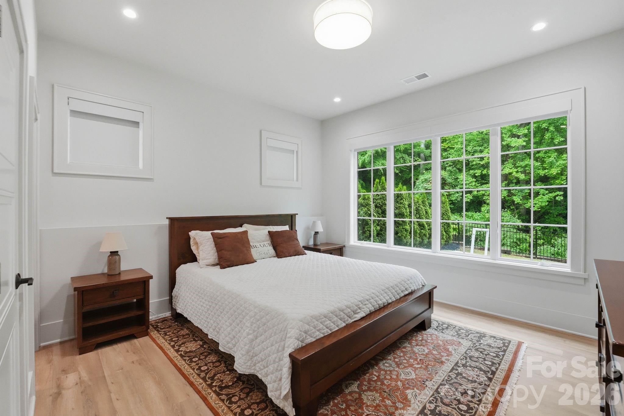 6010 Old Providence Lane Charlotte NC 28226