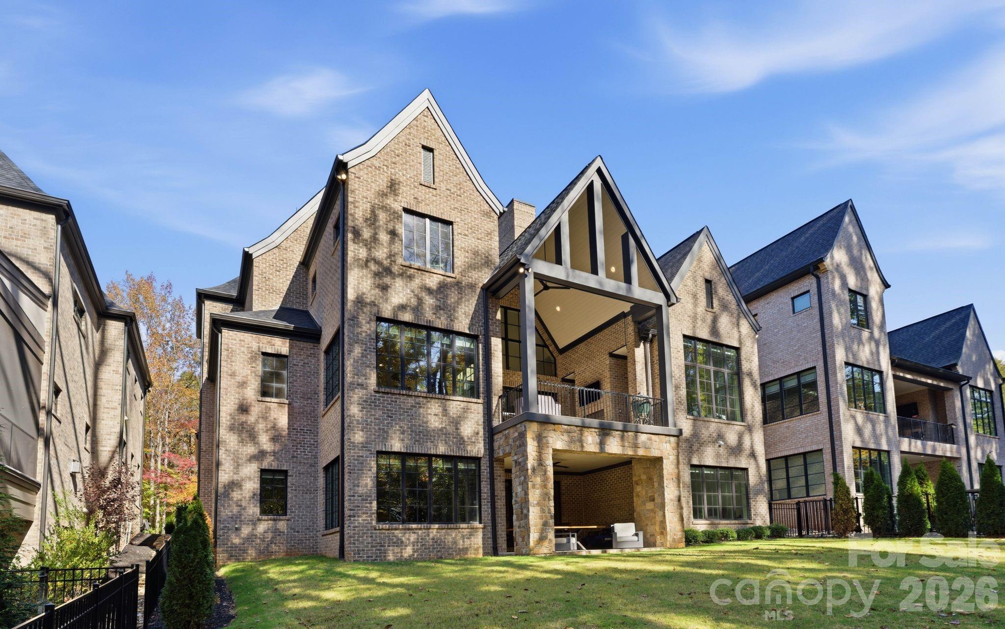 6010 Old Providence Lane Charlotte NC 28226