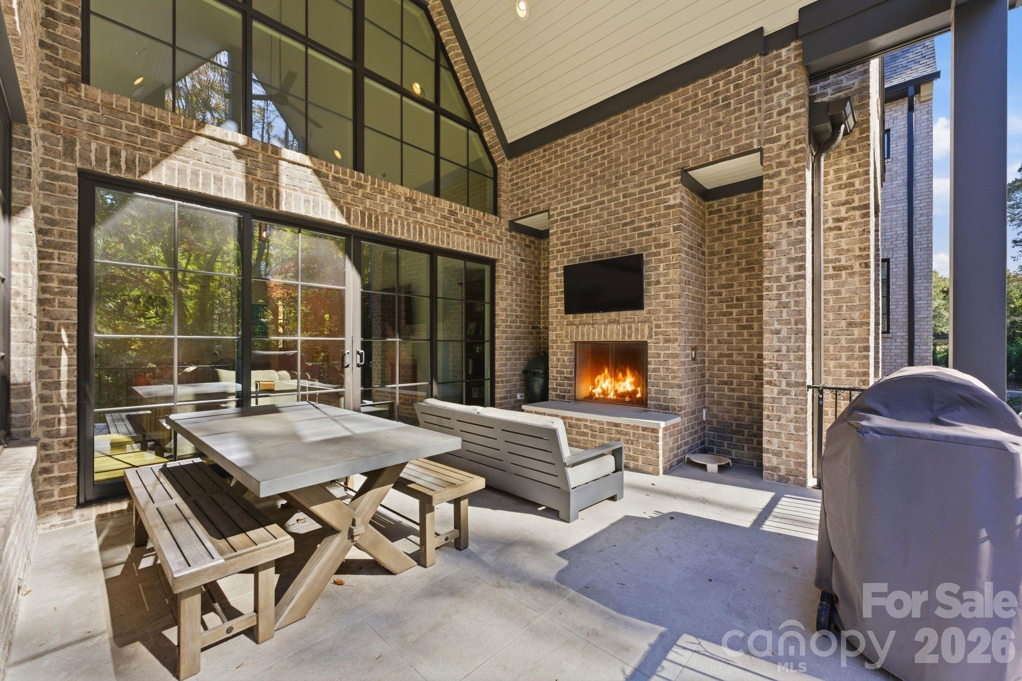 6010 Old Providence Lane Charlotte NC 28226
