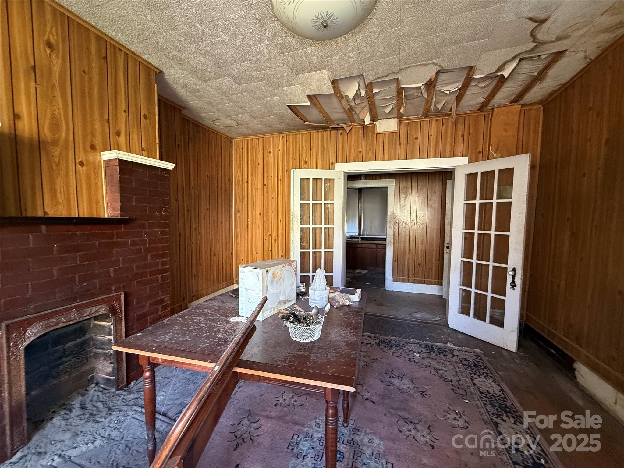 289 S French Broad Avenue Asheville NC 28801