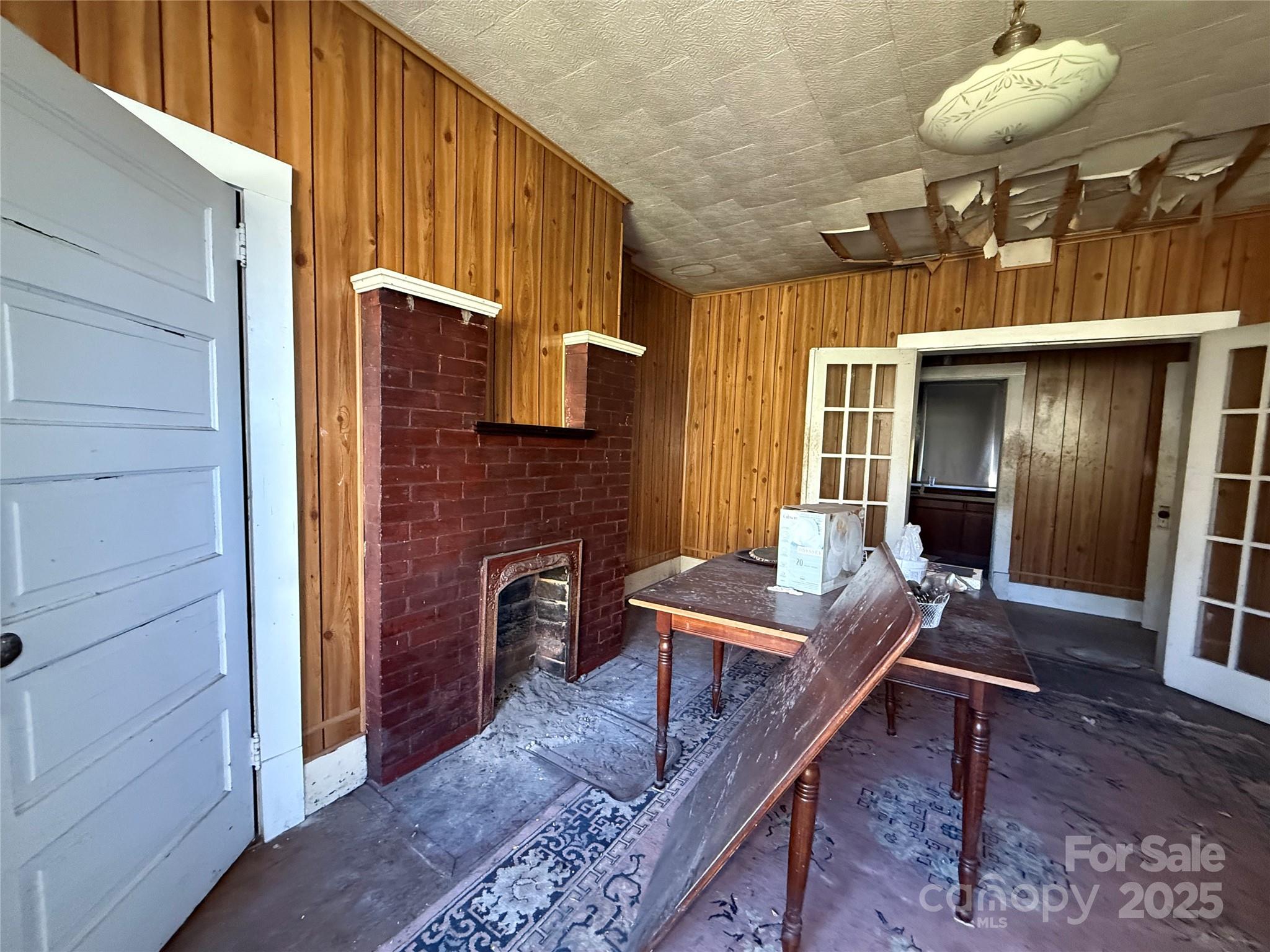 289 S French Broad Avenue Asheville NC 28801