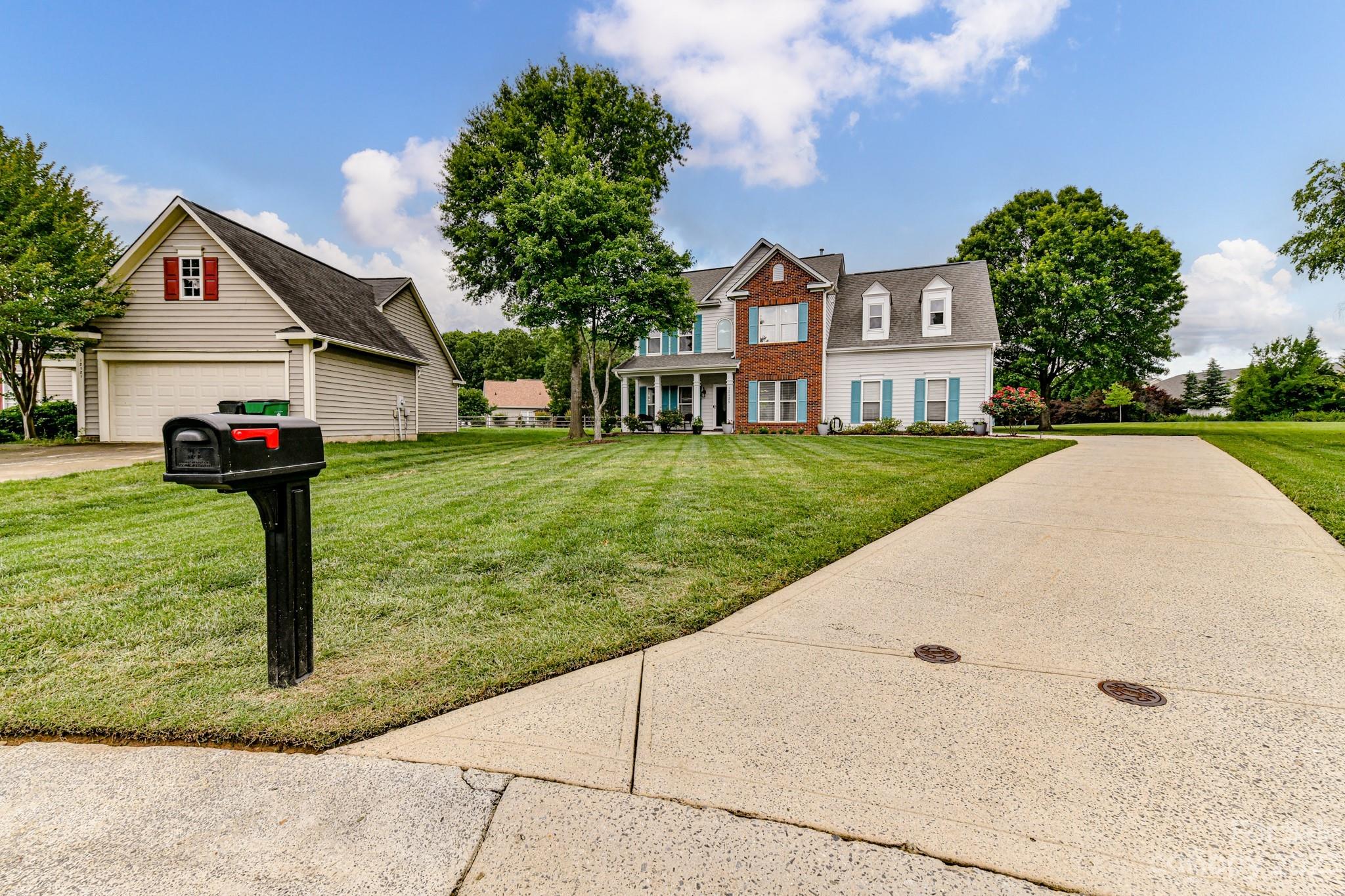 12125 Robins Nest Lane Charlotte NC 28269