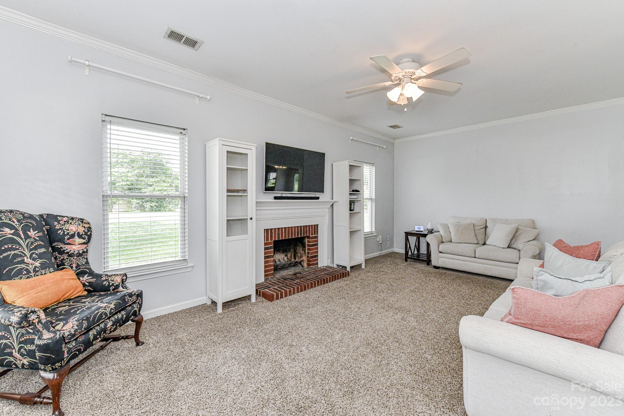 12125 Robins Nest Lane Charlotte NC 28269