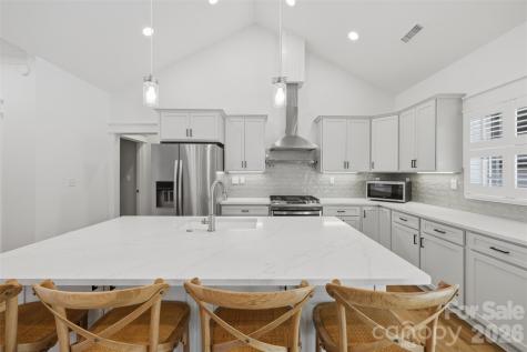 2109 6th Street NW Hickory NC 28601