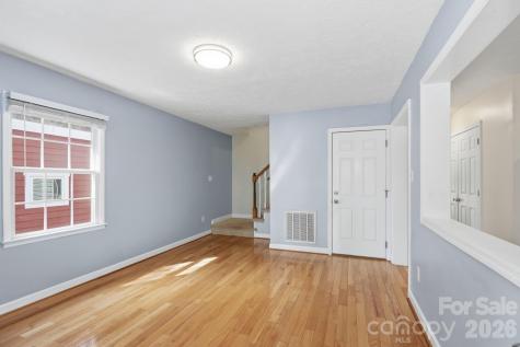 48 Mardell Circle Asheville NC 28806