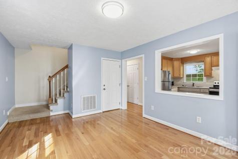 48 Mardell Circle Asheville NC 28806