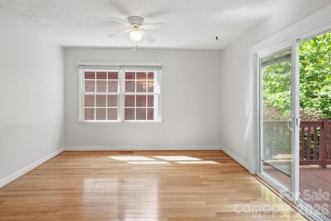 48 Mardell Circle Asheville NC 28806