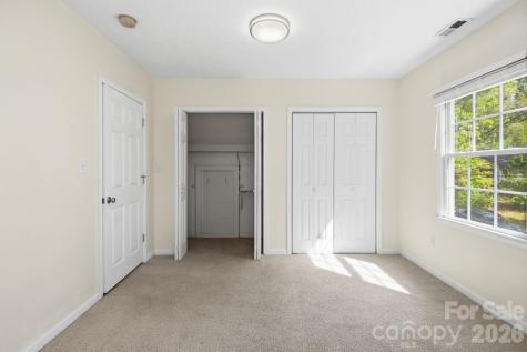 48 Mardell Circle Asheville NC 28806