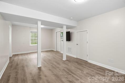 48 Mardell Circle Asheville NC 28806
