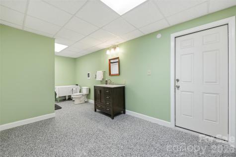 173 Chestnut Grove Road Statesville NC 28625