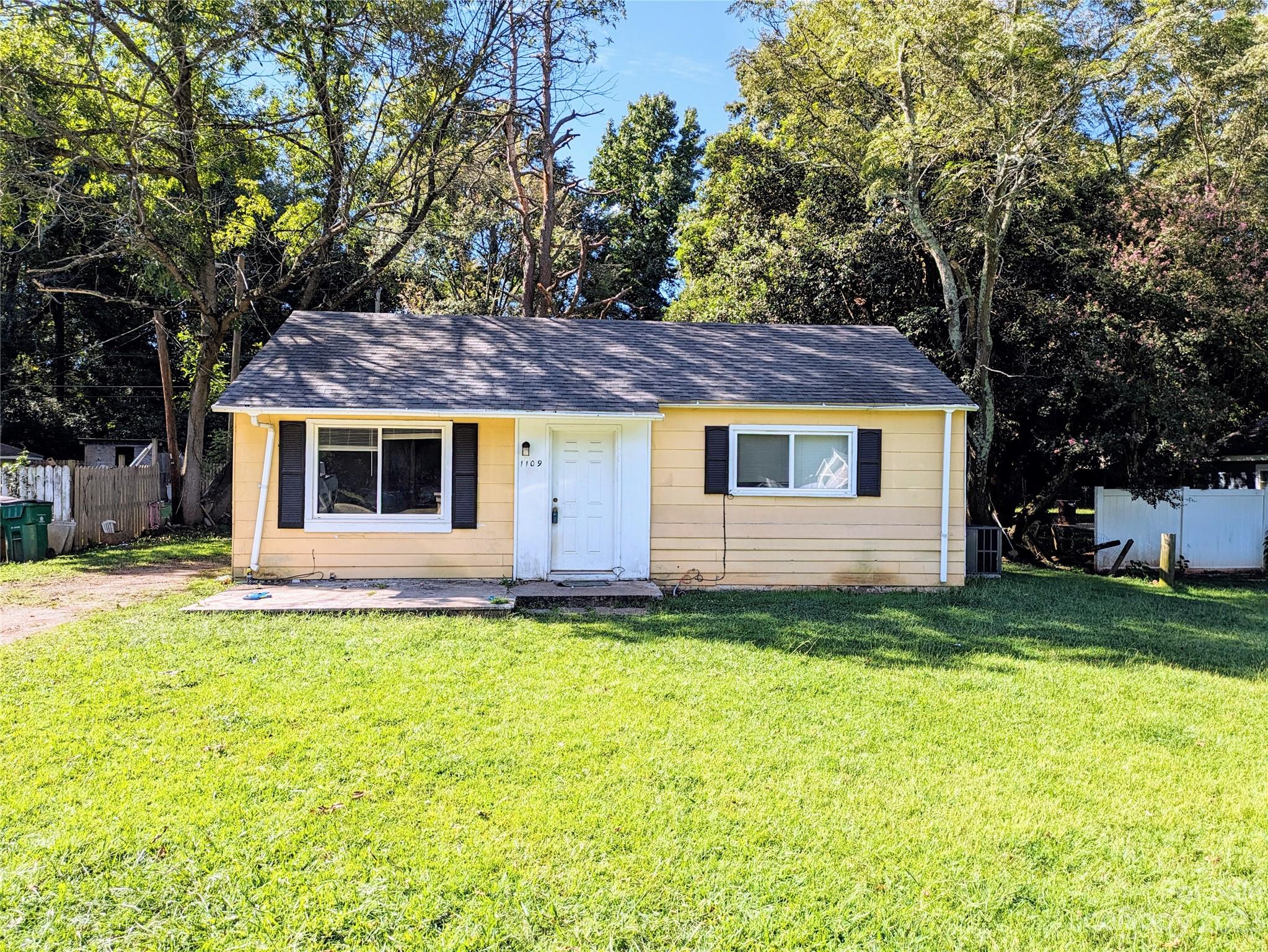 1109 Choyce Avenue Charlotte NC 28217
