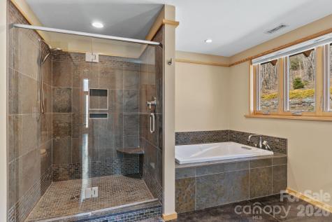 588 Long Branch Road Swannanoa NC 28778