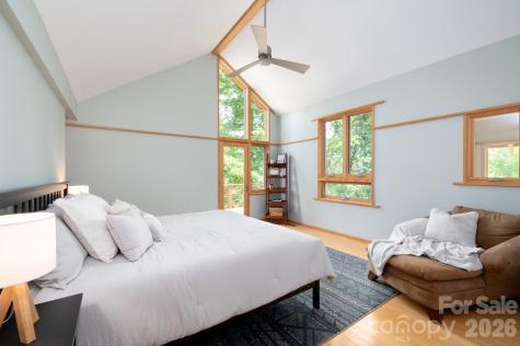 588 Long Branch Road Swannanoa NC 28778