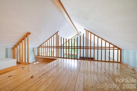 588 Long Branch Road Swannanoa NC 28778