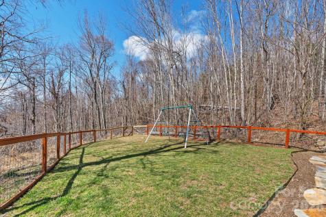 588 Long Branch Road Swannanoa NC 28778