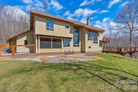 588 Long Branch Road Swannanoa NC 28778