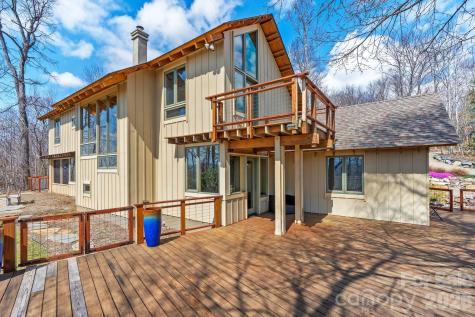 588 Long Branch Road Swannanoa NC 28778