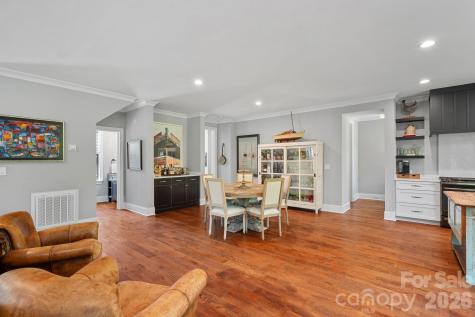 1420 Roundstone Road Sherrills Ford NC 28673