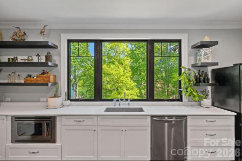 1420 Roundstone Road Sherrills Ford NC 28673