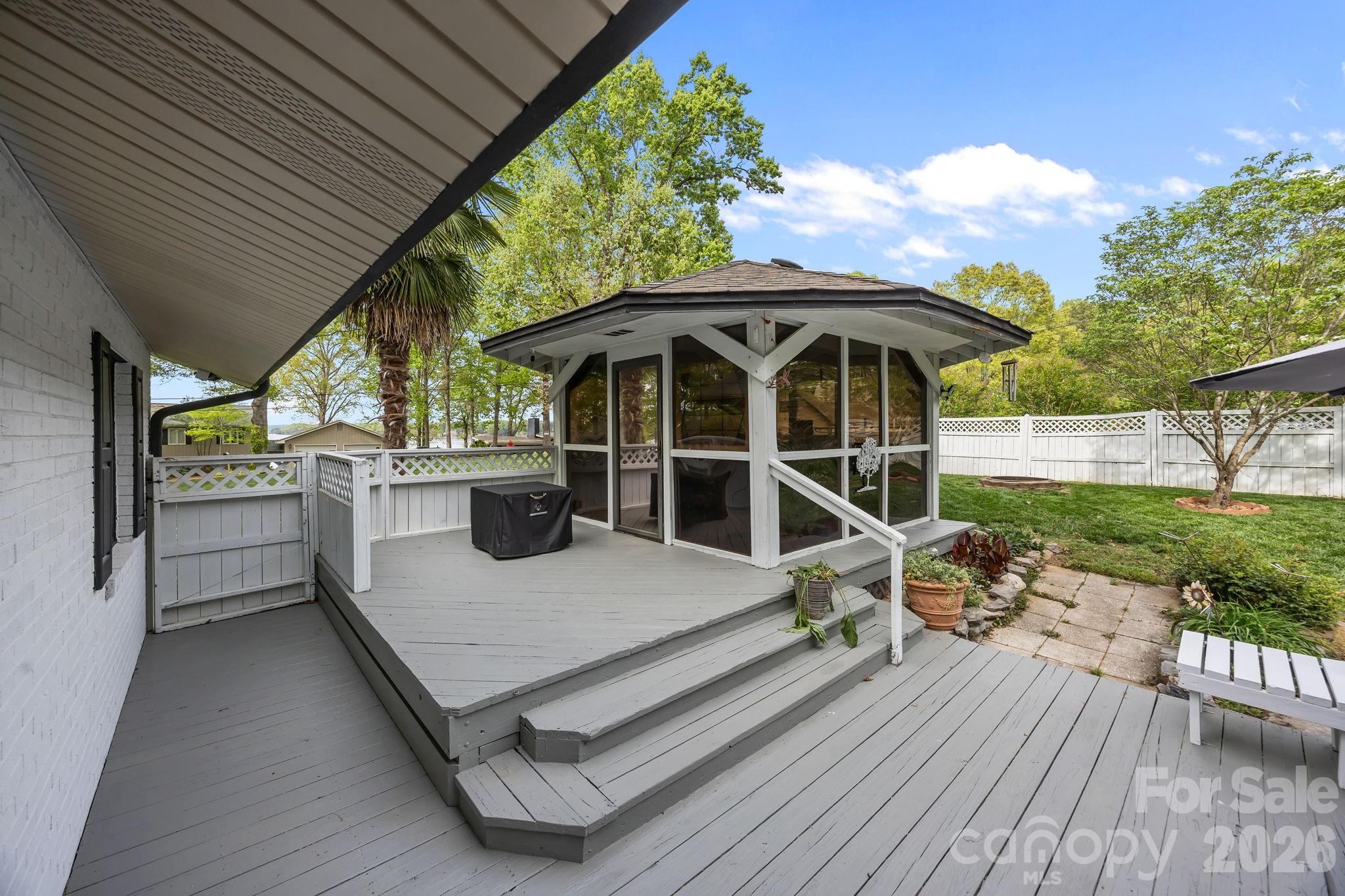 10708 Willow Oak Road Norwood NC 28128