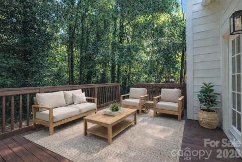 8327 Houndstooth Drive Charlotte NC 28227
