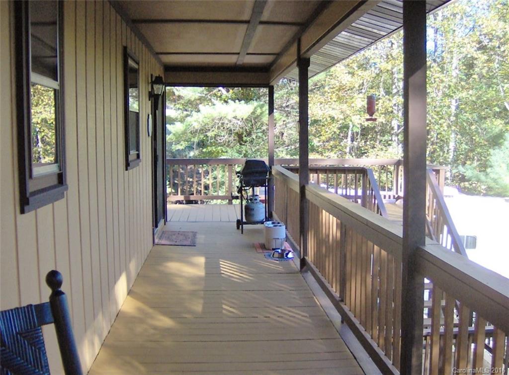 267 Leisure Lane Burnsville NC 28714