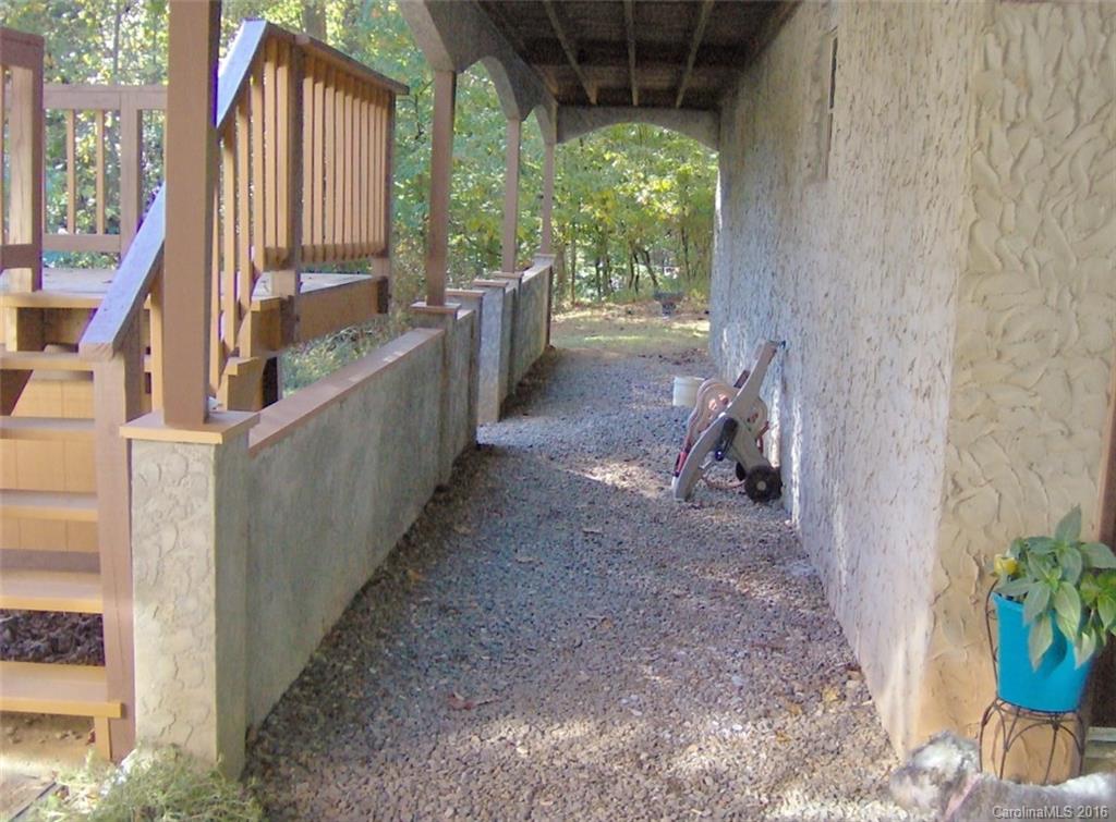 267 Leisure Lane Burnsville NC 28714