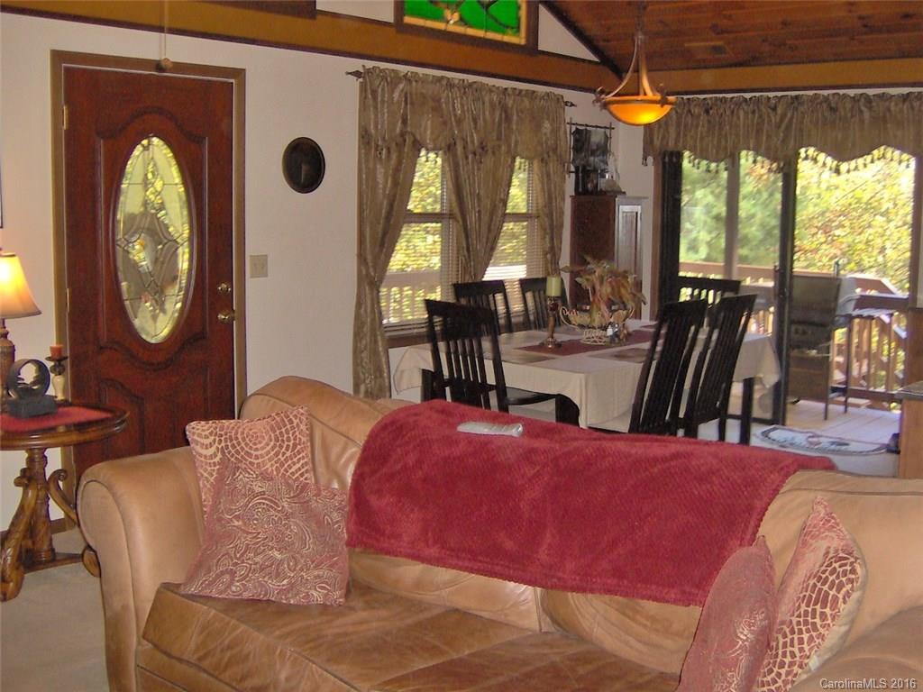 267 Leisure Lane Burnsville NC 28714