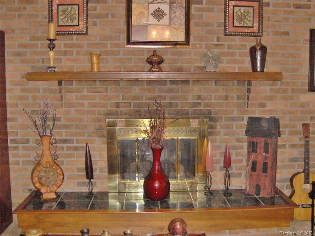 267 Leisure Lane Burnsville NC 28714