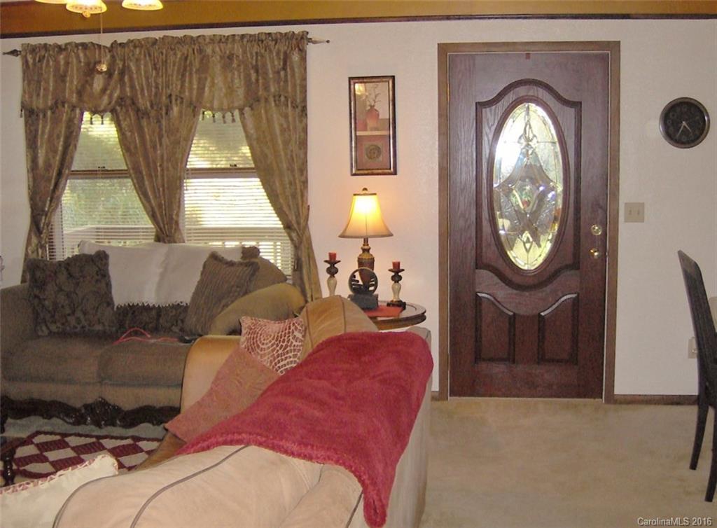 267 Leisure Lane Burnsville NC 28714