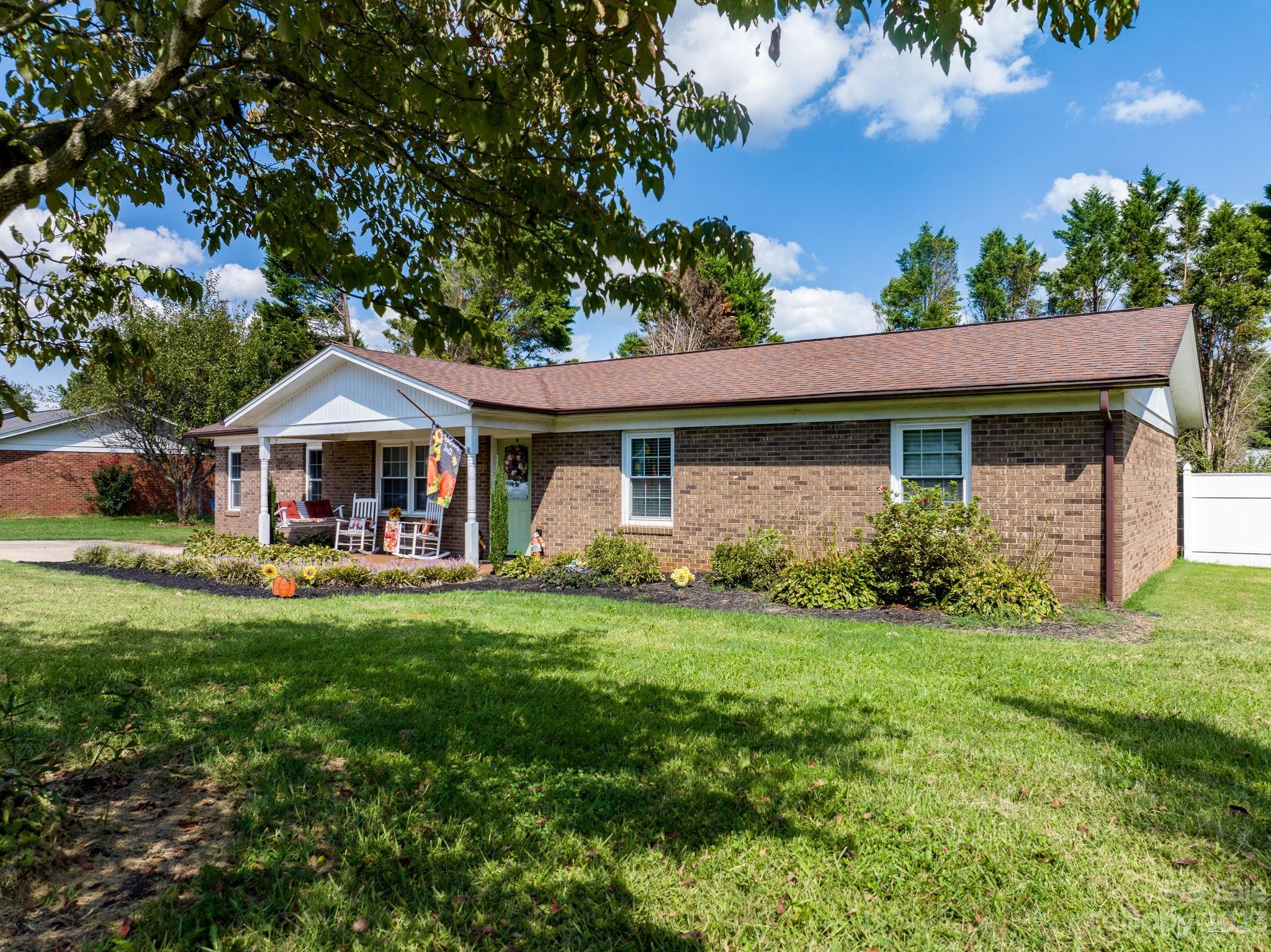 2034 Whitegate Lane Newton NC 28658