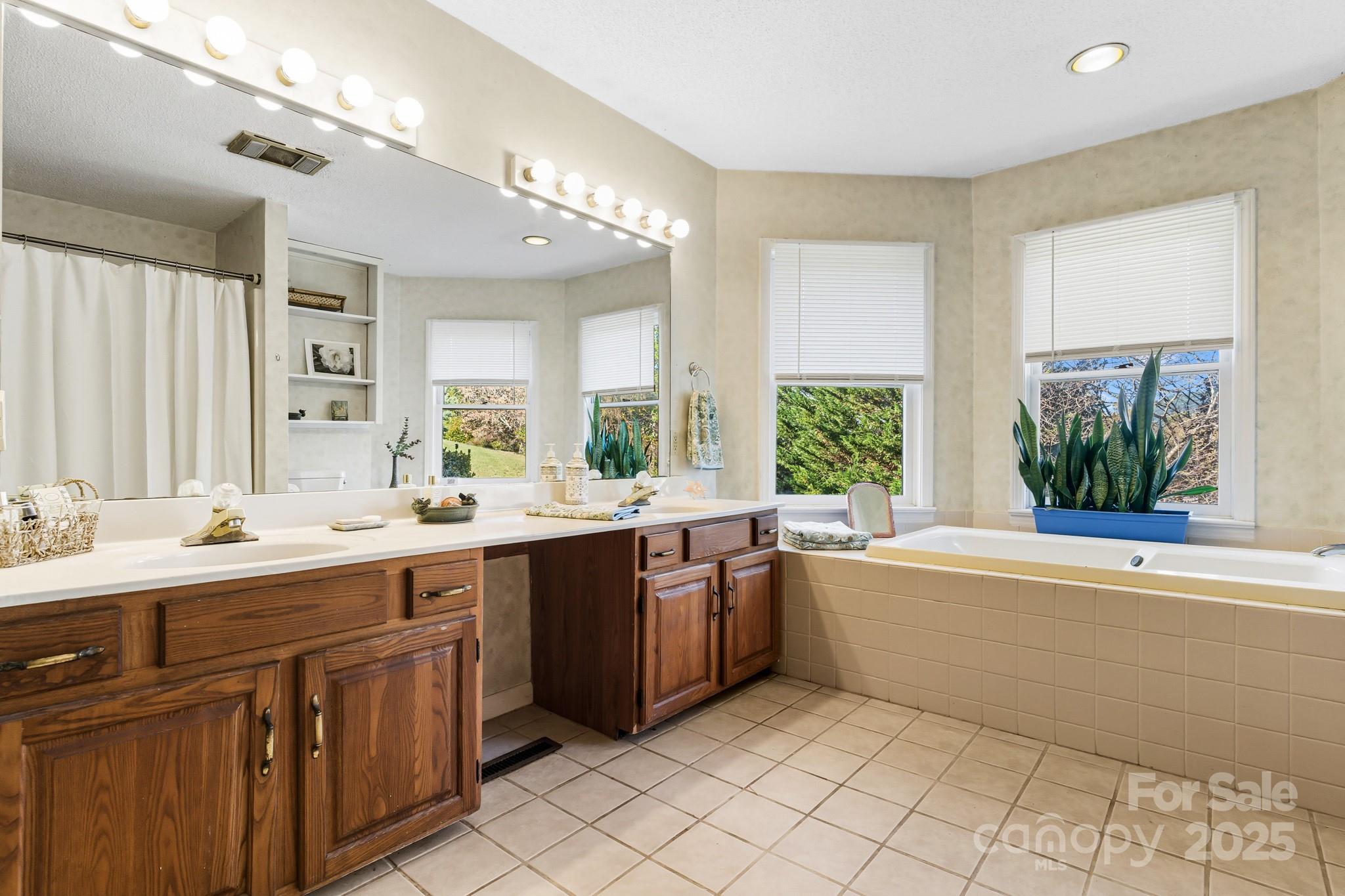 110 Stonecrest Drive Asheville NC 28803